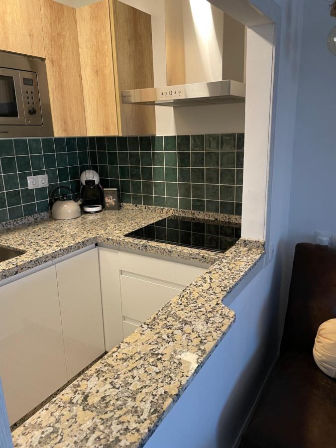 Apartamento Totalmente Reformado Con Piscina Y Jardines Al Lado De La Playa De La Carihuela Torremolinos Ngoại thất bức ảnh