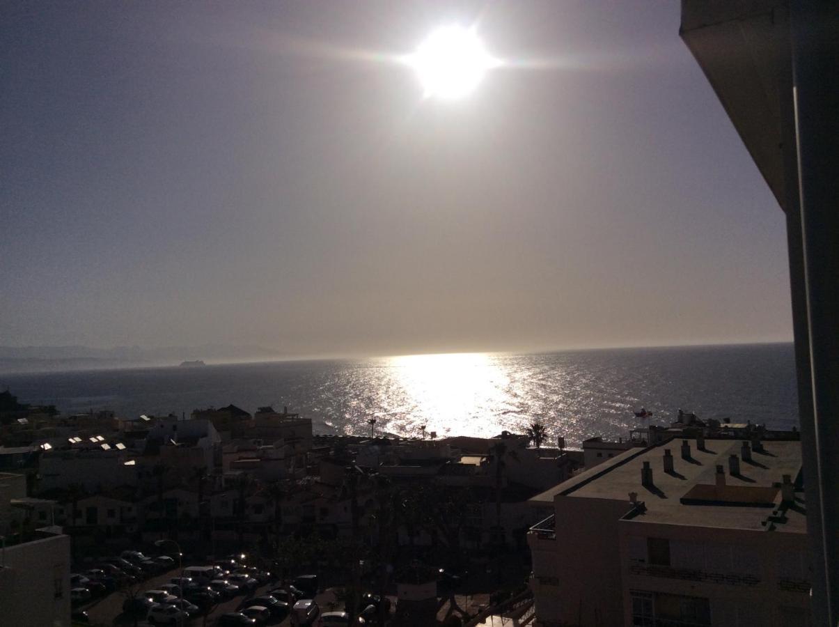 Apartamento Totalmente Reformado Con Piscina Y Jardines Al Lado De La Playa De La Carihuela Torremolinos Ngoại thất bức ảnh