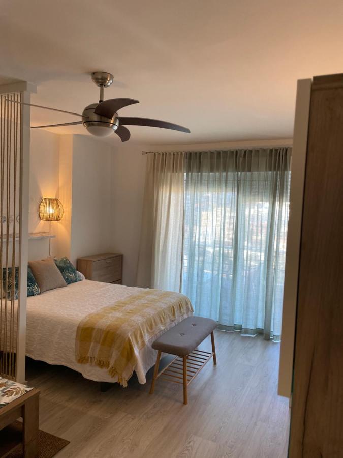 Apartamento Totalmente Reformado Con Piscina Y Jardines Al Lado De La Playa De La Carihuela Torremolinos Ngoại thất bức ảnh